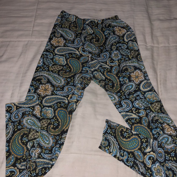 Paisley Leggins - Picture 1 of 3